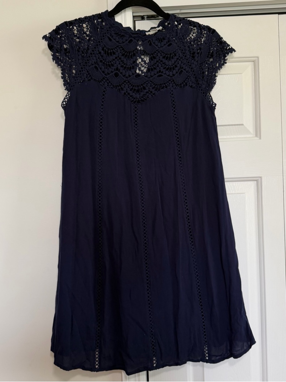 Cato Navy Mid Length Open Lace Cap Sleeve Dress Size Small, NWT